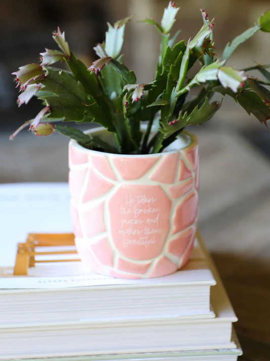 Mended Soul Planter Pink | Maceta alma reparada rosa