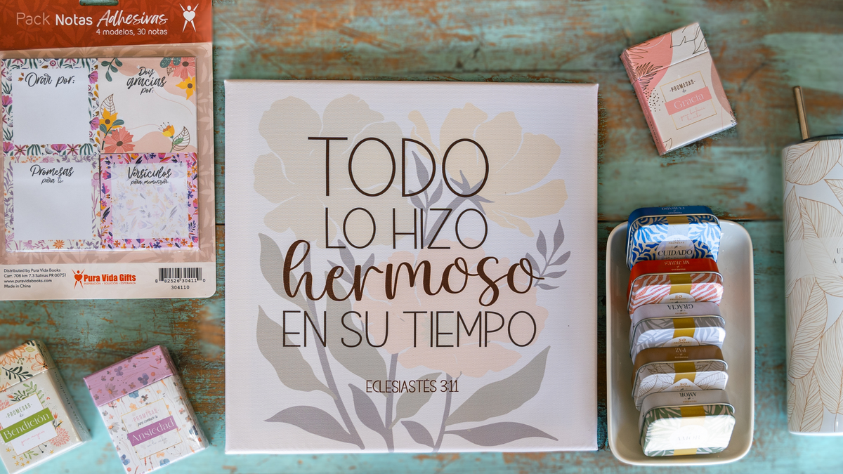 Pura Vida Books