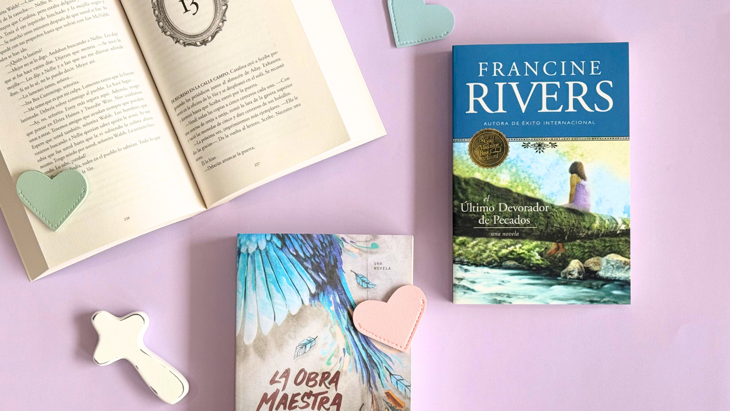 Pura Vida Books