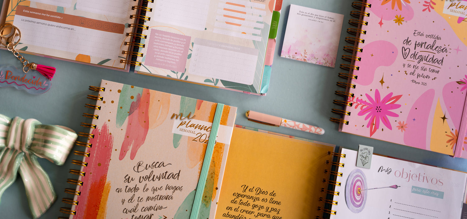 Pura Vida Books