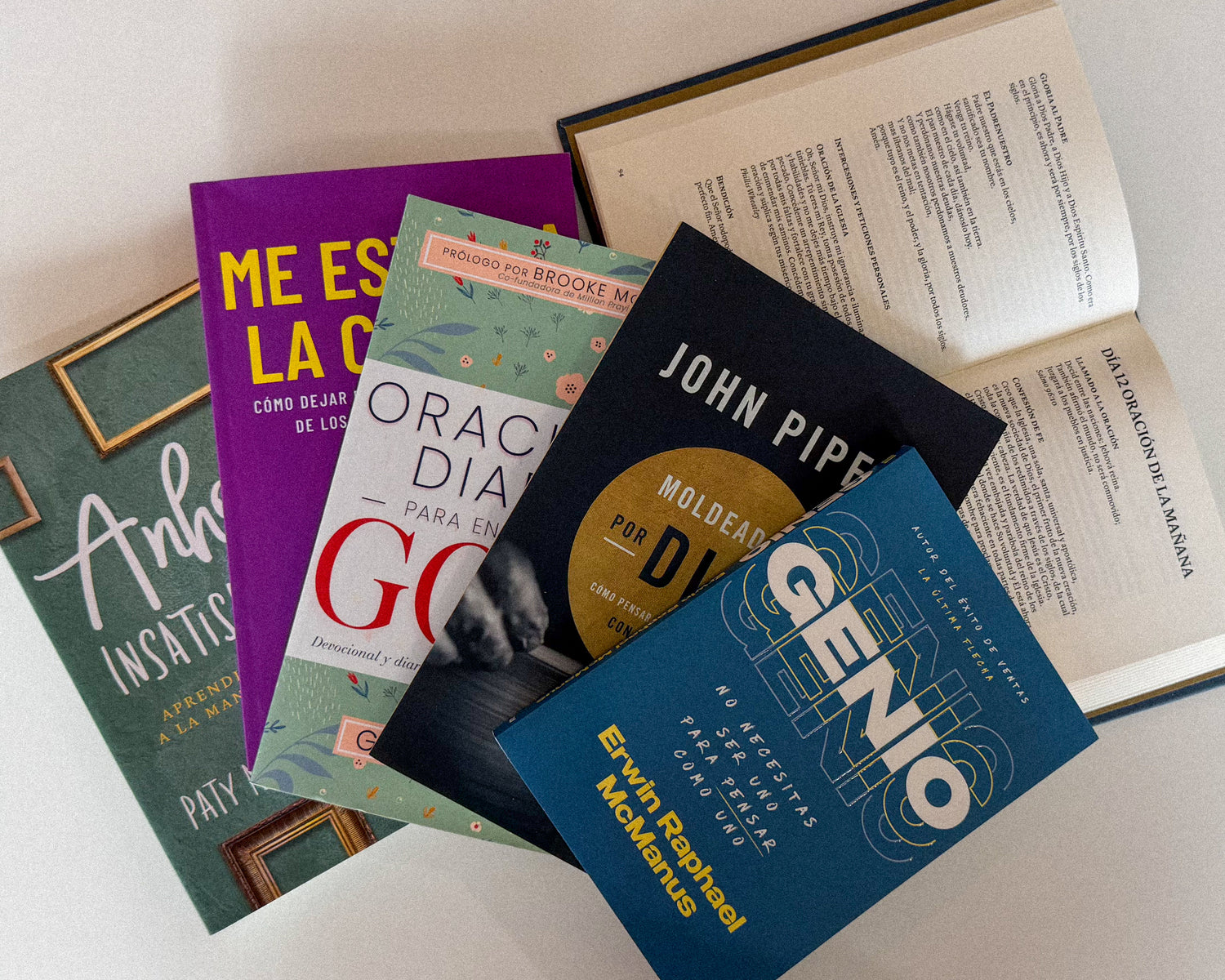 Pura Vida Books