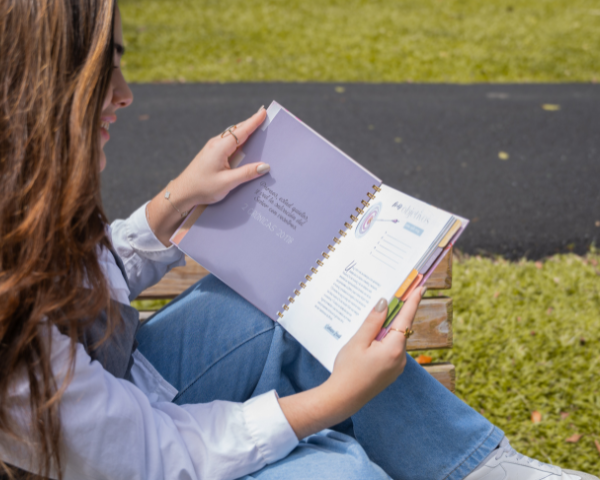 Pura Vida Books