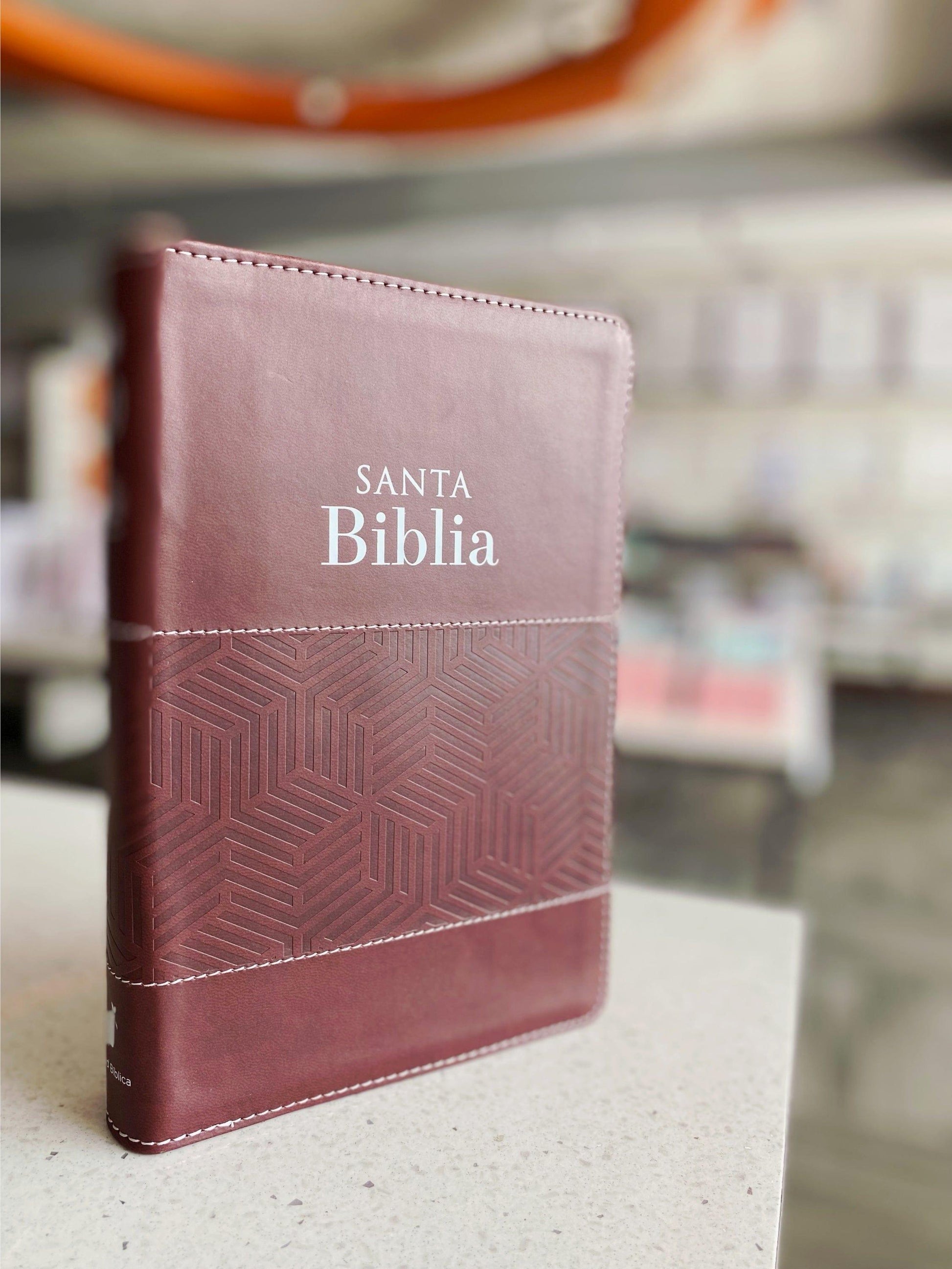 Biblia Tamaño Manual Letra Grande con cierre - Café - Pura Vida Books