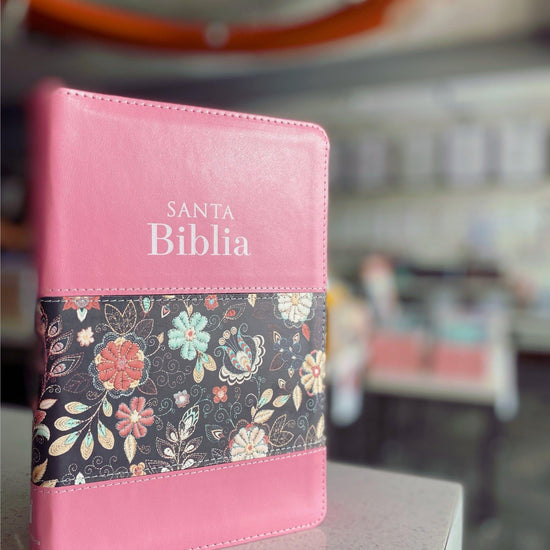 Biblia Tamaño Manual Letra Grande con cierre - Rosa/Floral - Pura Vida Books