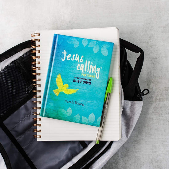 Jesus Calling: 50 Devotions for Busy Days - Sarah Young - Pura Vida Books