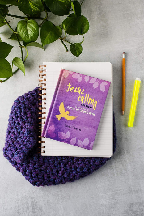 Jesus Calling: 50 Devotions to Grow in Your Faith - Sarah Young - Pura Vida Books
