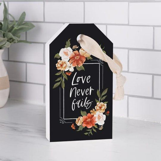 Love Never Fails Tag Shape Décor - Pura Vida Books