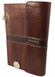 RVR 1960 Biblia Letra Gigante marrón, símil piel con índice y solapa con imán (Spanish Edition) (Español) Imitation Leather - Pura Vida Books