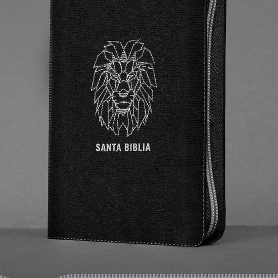 Santa Biblia NTV, Edición zíper, León - Pura Vida Books