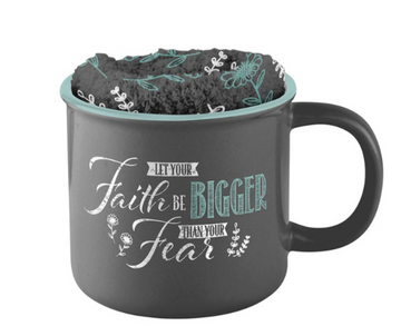 Set de regalo de taza y calcetines - Faith Be