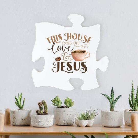 This House Runs On Love And Jesus Cuadro Rompecabeza - Pura Vida Books