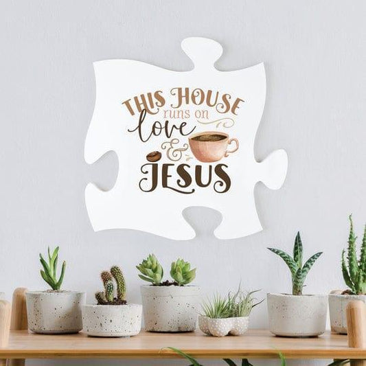 This House Runs On Love And Jesus Cuadro Rompecabeza - Pura Vida Books